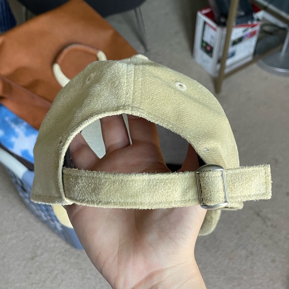 Baseball cap - Picture 4 of 5